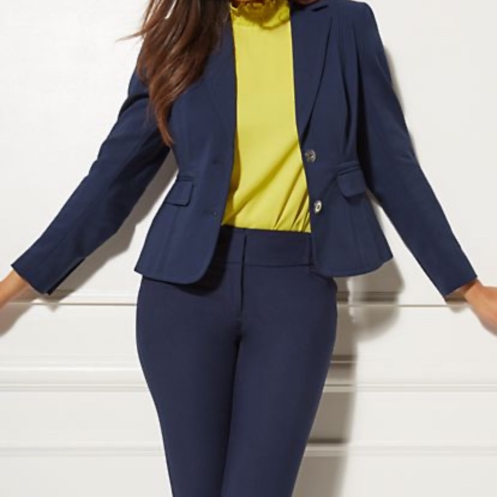 Preston & York navy blue women’s suit